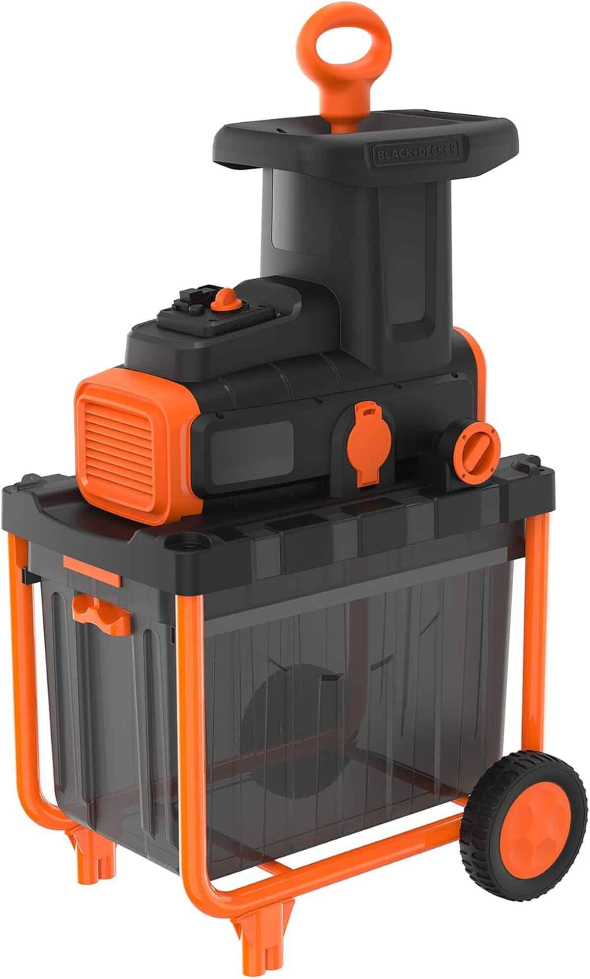 Test du broyeur de végétaux BLACK+DECKER BEGAS5800-QS
