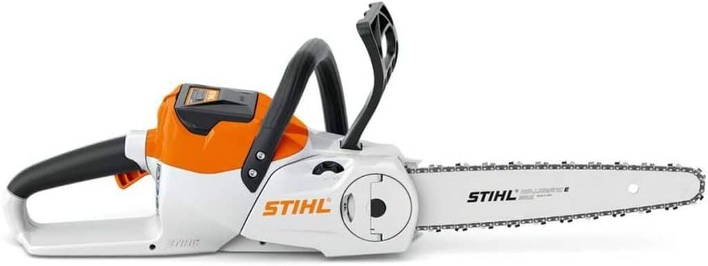 Test de la tronçonneuse Stihl MSA 140 C avec batterie et chargeur
