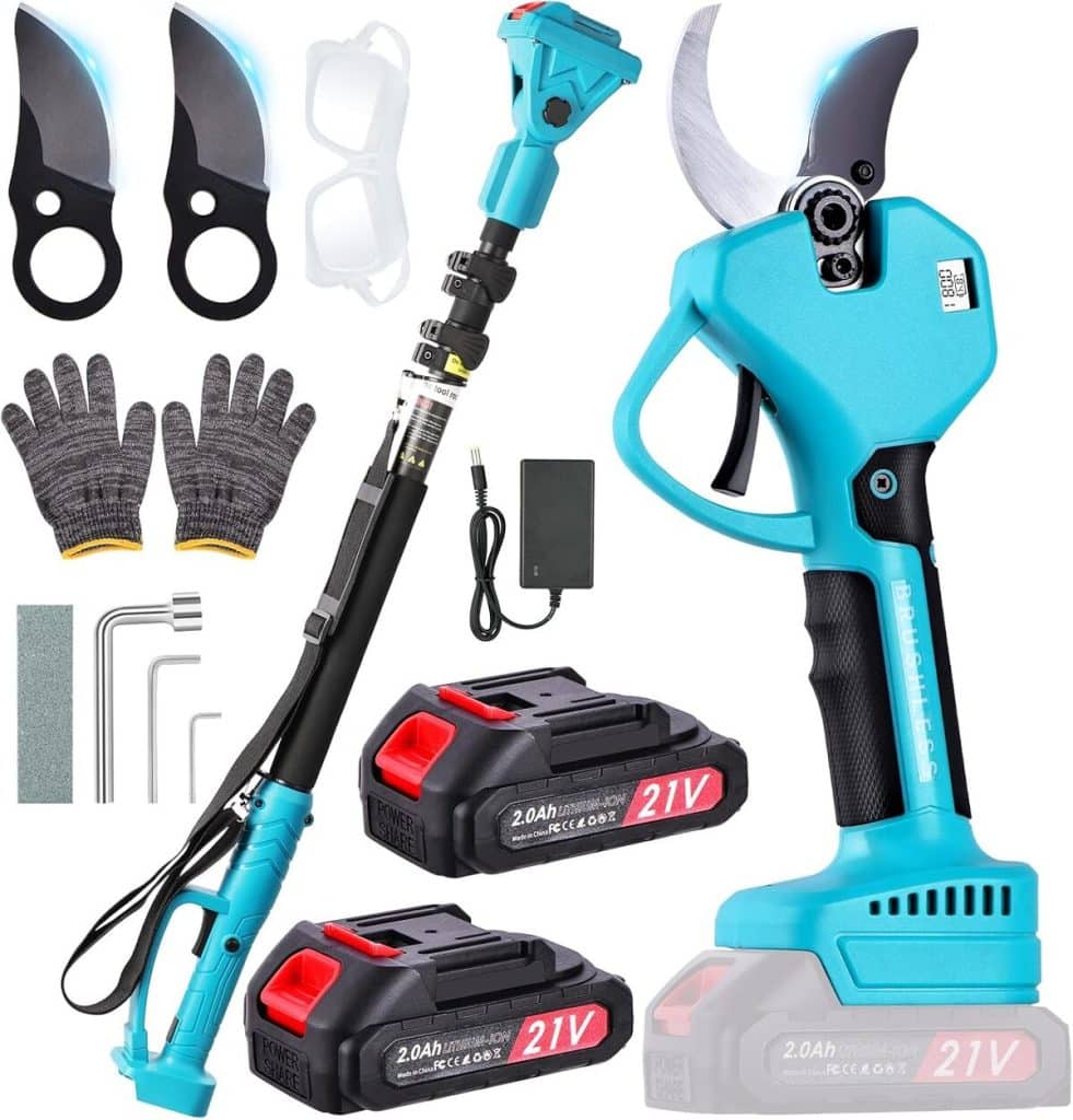 Test du sécateur sans fil 50mm avec perche télescopique 2m