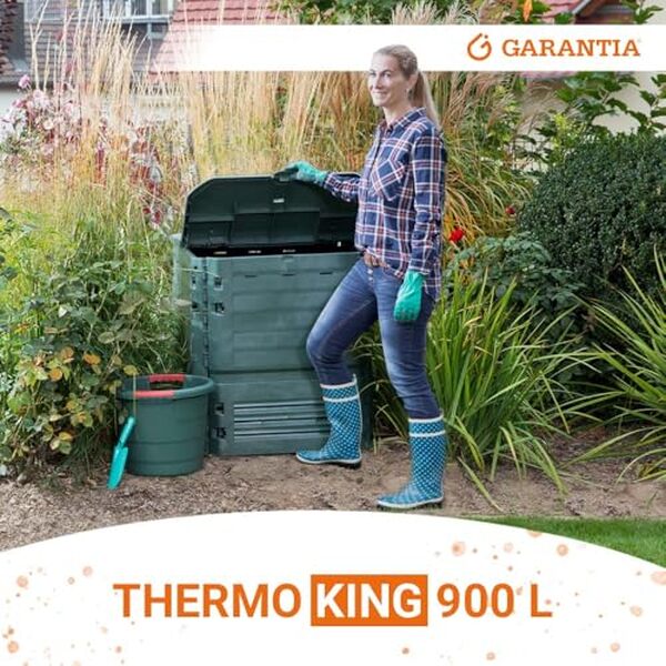 Découvrez le composteur Thermo-King 900L de Garantia : un modèle robuste et pratique pour optimiser votre compostage domestique efficacement.