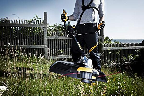 Découvrez notre test détaillé de la débroussailleuse McCulloch B40 B Elite : performances exceptionnelles, puissance de coupe à 52 cm et confort d'utilisation.