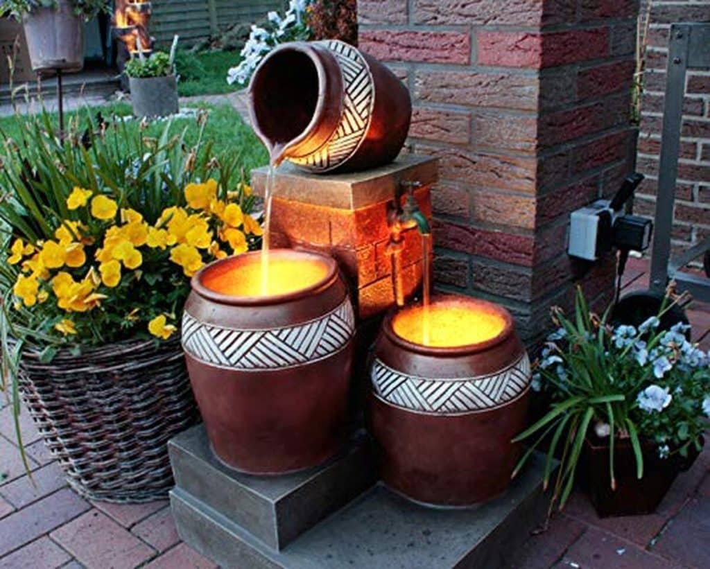 Test : fontaine cruches LED pour jardin